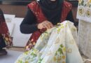 Kisah Perempuan Lubuk Raman,Menganyam Bambu dan Membatik Ramah Lingkungan Bersama PHR Zona 4